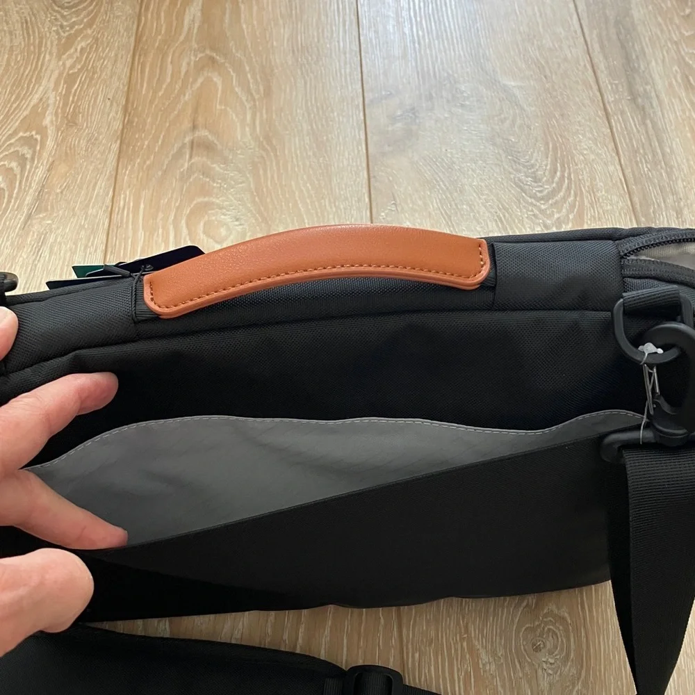 TOMTOC Defender-A42 Laptop Briefcase (14.4”) - Picture 5 of 5